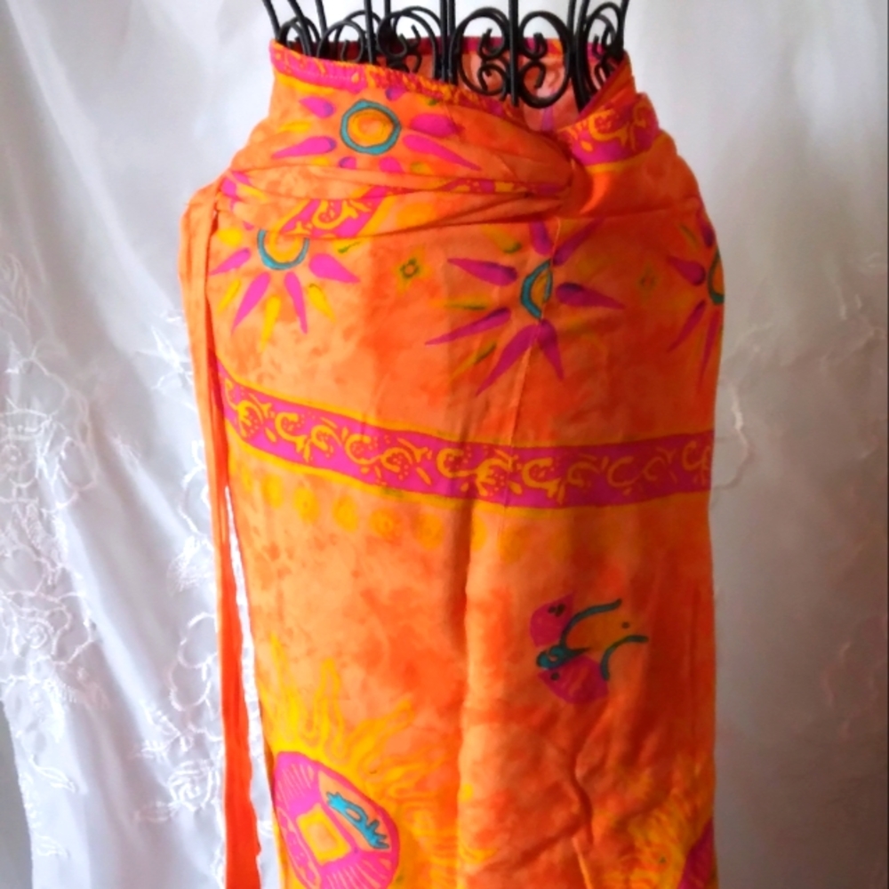 EXOTIC..BURSTS OF ORANGE.. WRAP- SARONG..FREE SIZE..MAXI